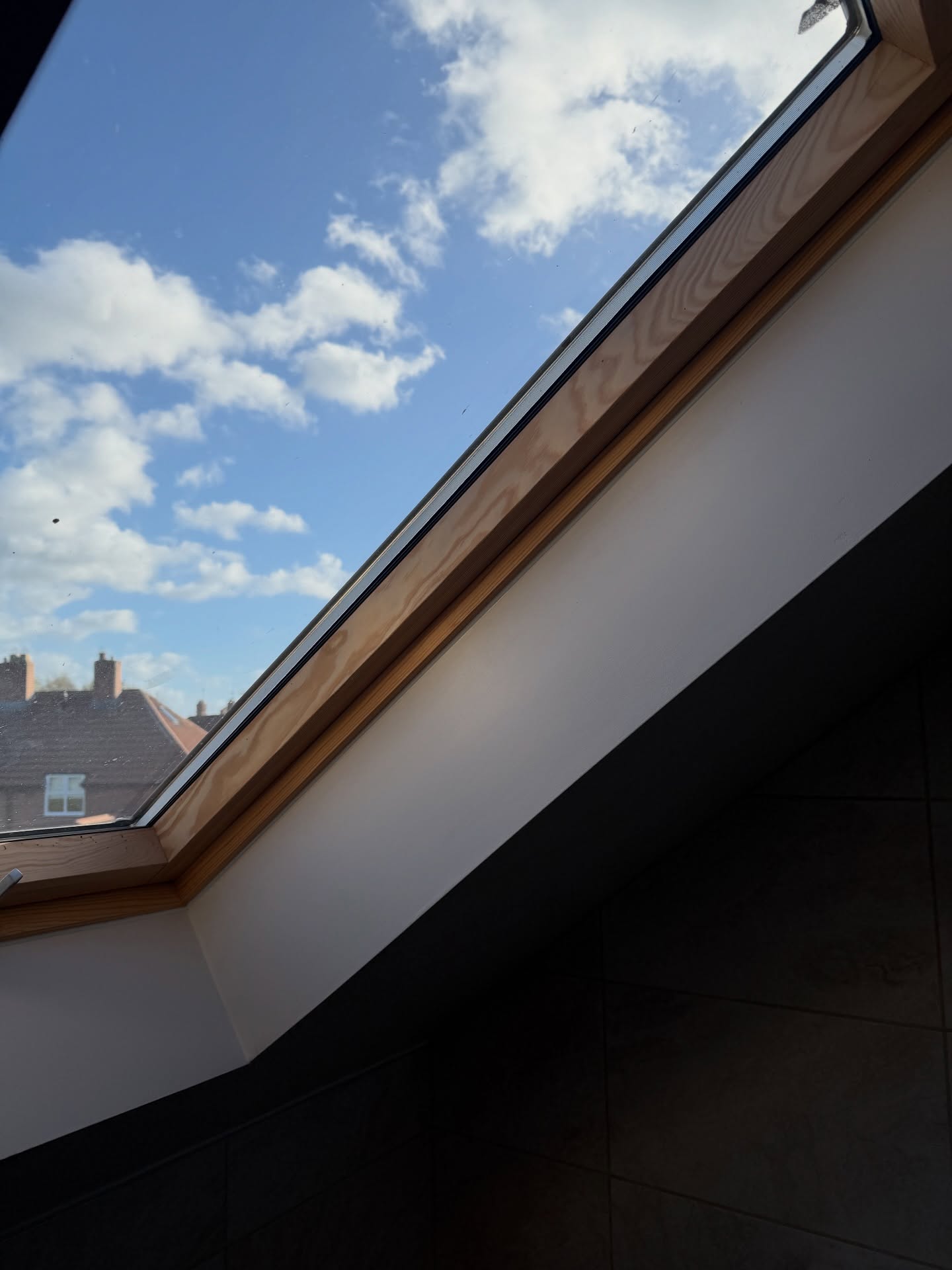 Window or door frame sealant work example 4